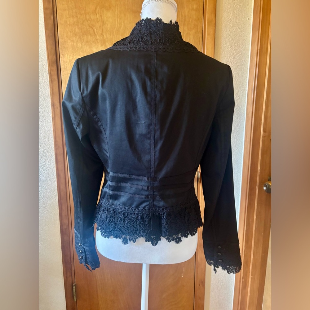 White House Black Market Black Lace Women's Blazer - Picture 3 of 10